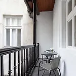 Heart Of The Market Square Cracow By Renters Apartment Krakau