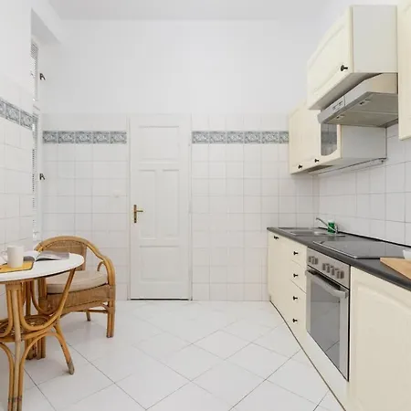 Heart Of The Market Square Cracow By Renters