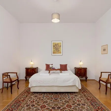 Appartement Heart Of The Market Square Cracow By Renters Cracovie