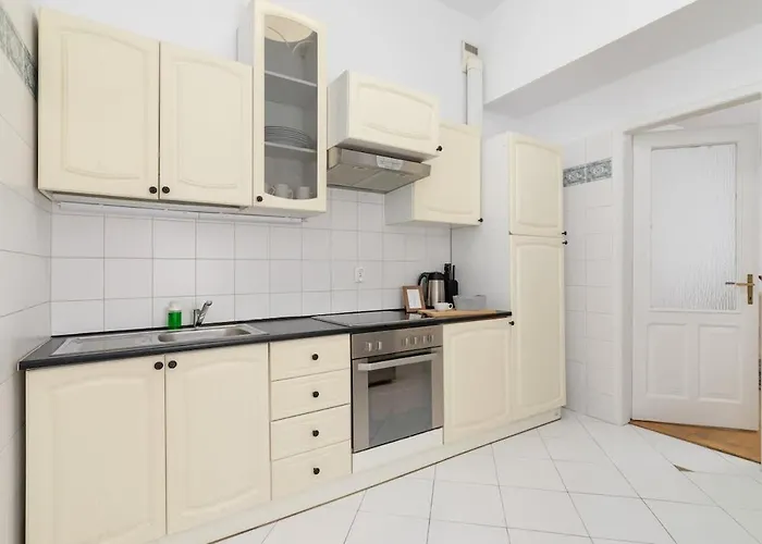 Heart Of The Market Square Cracow By Renters Apartment